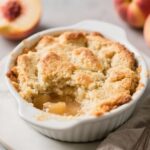 Old Fashioned Peach Cobbler Recipe Just Like Grandma’s – Warm, Cozy, and Comforting