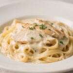 Creamy Chicken Alfredo Better Than a Restaurant – Rich, Simple, and Comforting