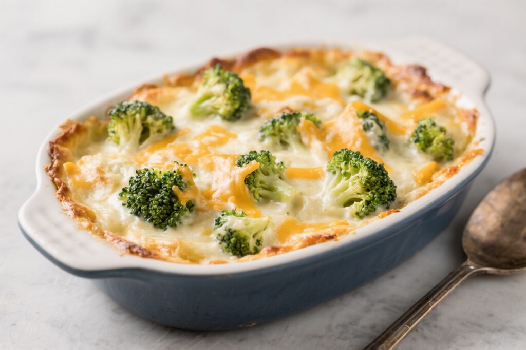 Creamy Broccoli and Cheese Casserole (Family Favorite) – Cozy, Comforting, and Easy